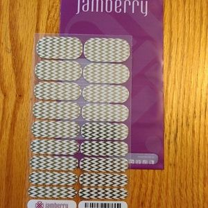 NWT Jamberry Nail Wraps in Edgy